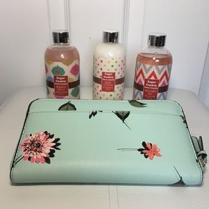Indigo wallet and sugar cookie bath set